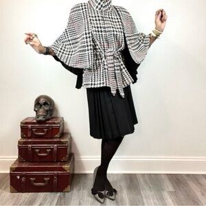 90s Vintage Houndstooth Capelet Jacket